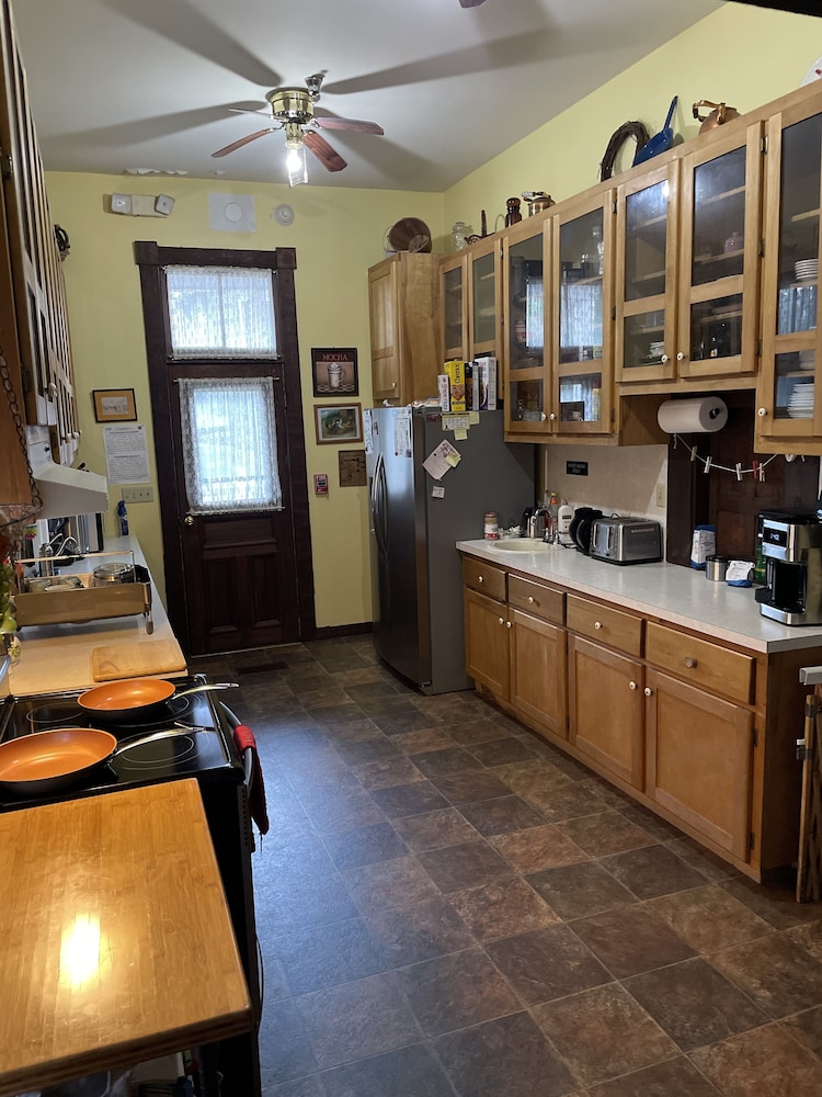 Grand Gables Inn Bed & Breakfast - photo 25