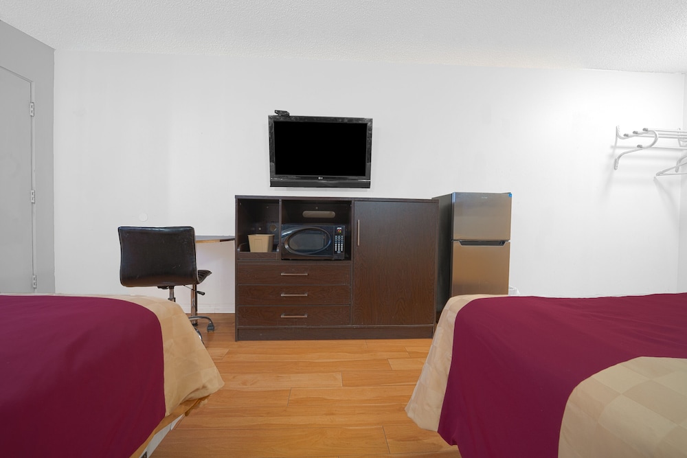 Mojave Hotel - photo 13