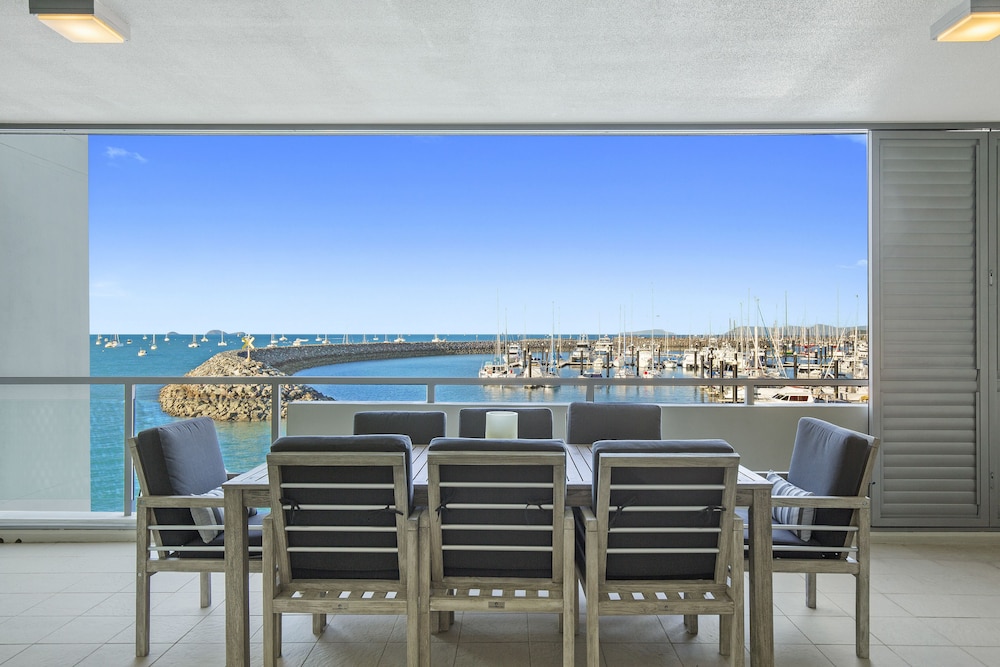 Peninsula Airlie Beach — 5-Star Luxury Hotel in Airlie Beach, Australia