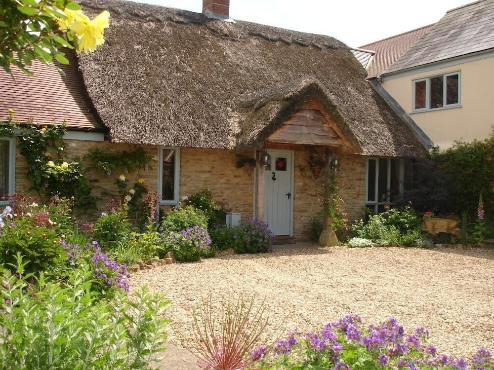 Munden House — 5-Star Luxury Hotel in Sherborne, United Kingdom