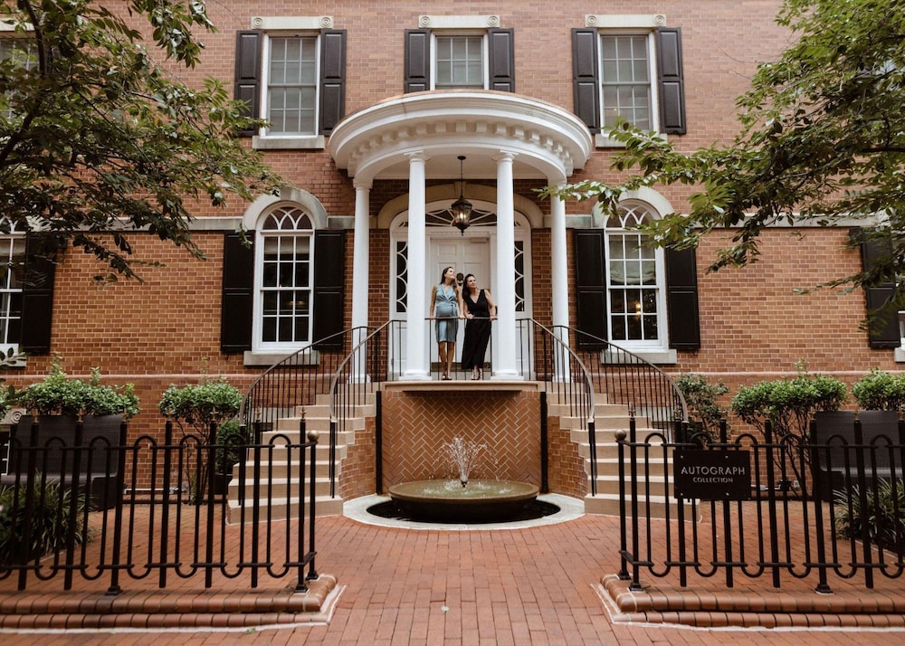 Morrison House Old Town Alexandria Autograph Collection - photo 46