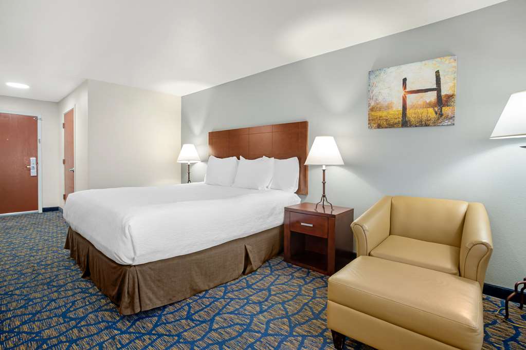 Best Western Plus Villa Del Lago Inn Patterson - photo 33