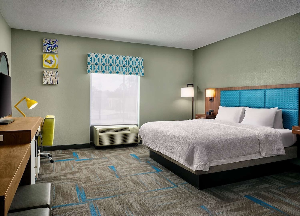 Hampton Inn Covington - photo 7