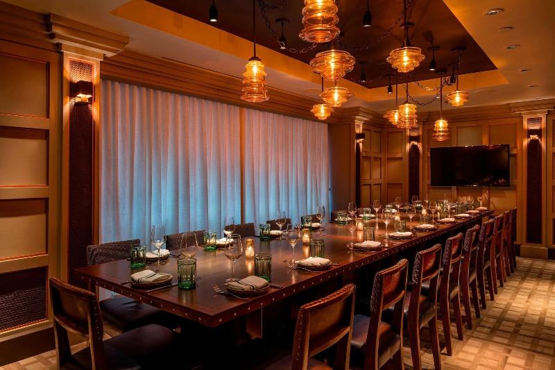 מזון ומשקאות