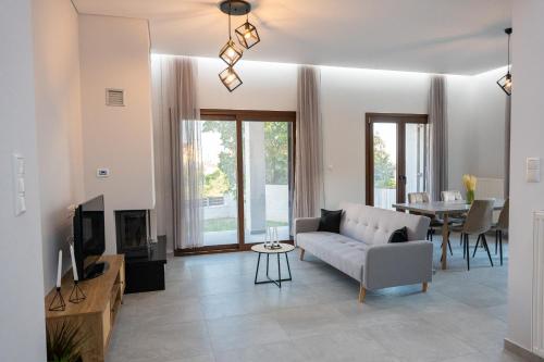 Orion Residence Ι — 4-Star Luxury Hotel in Volos, Greece
