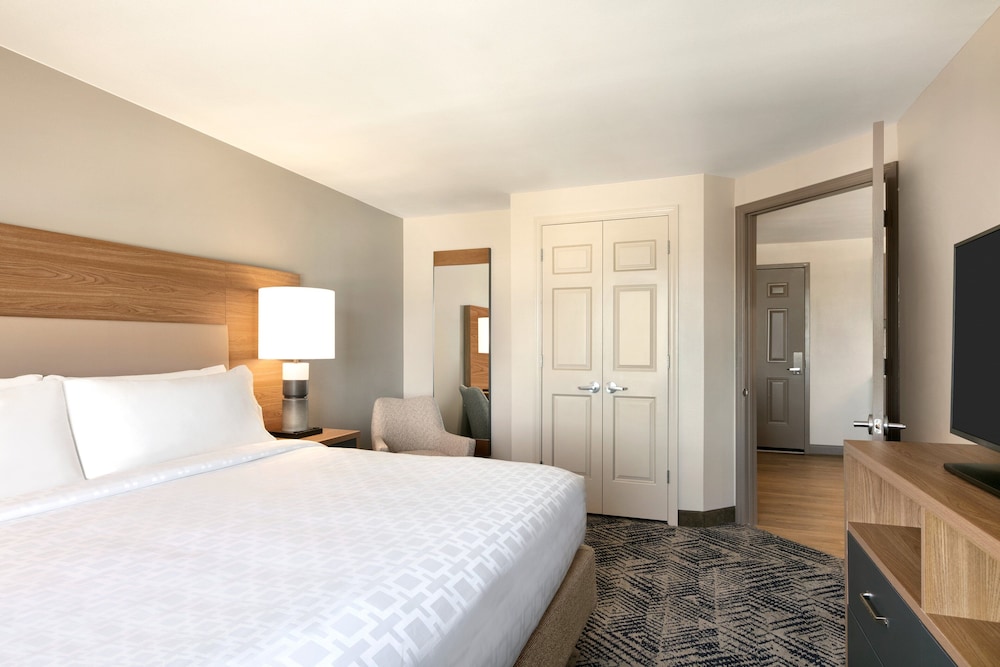 Candlewood Suites Fayetteville Fort Bragg by IHG - photo 16