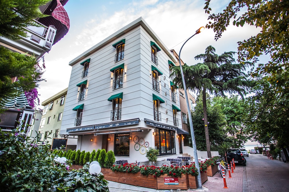 Juliet Rooms & Kitchen — 4-Star Luxury Hotel in Istanbul, Turkey