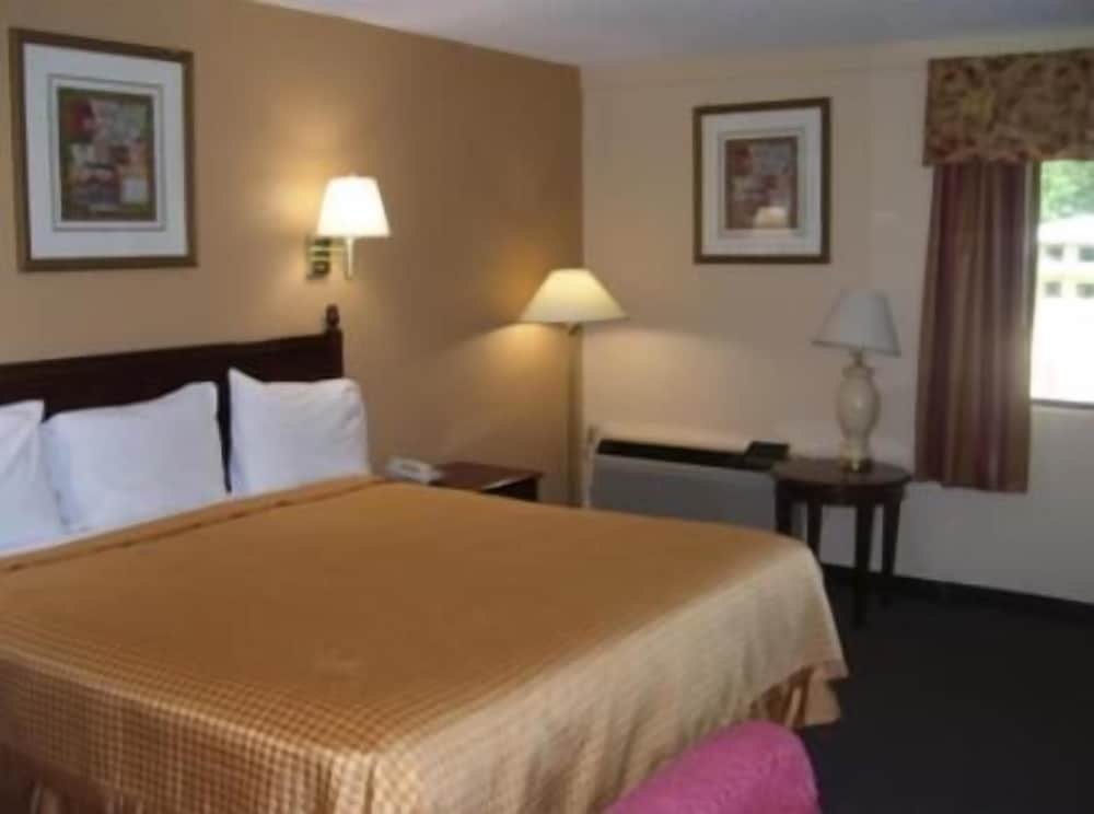 Americas Best Value Inn Smithfield - photo 19