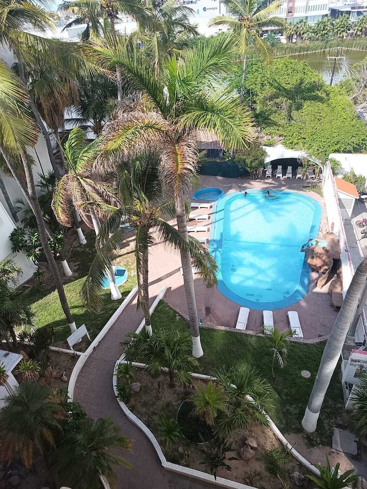 Hotel Essen’s in Mazatlan, Mexico