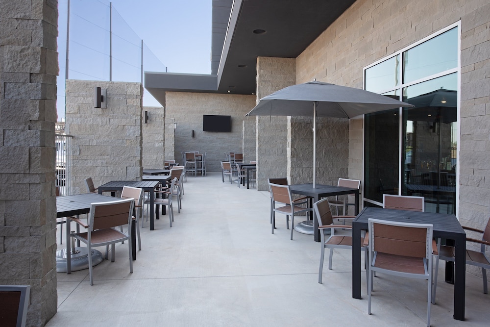 Holiday Inn Glendale Stadium & Ent Dist by IHG - photo 42
