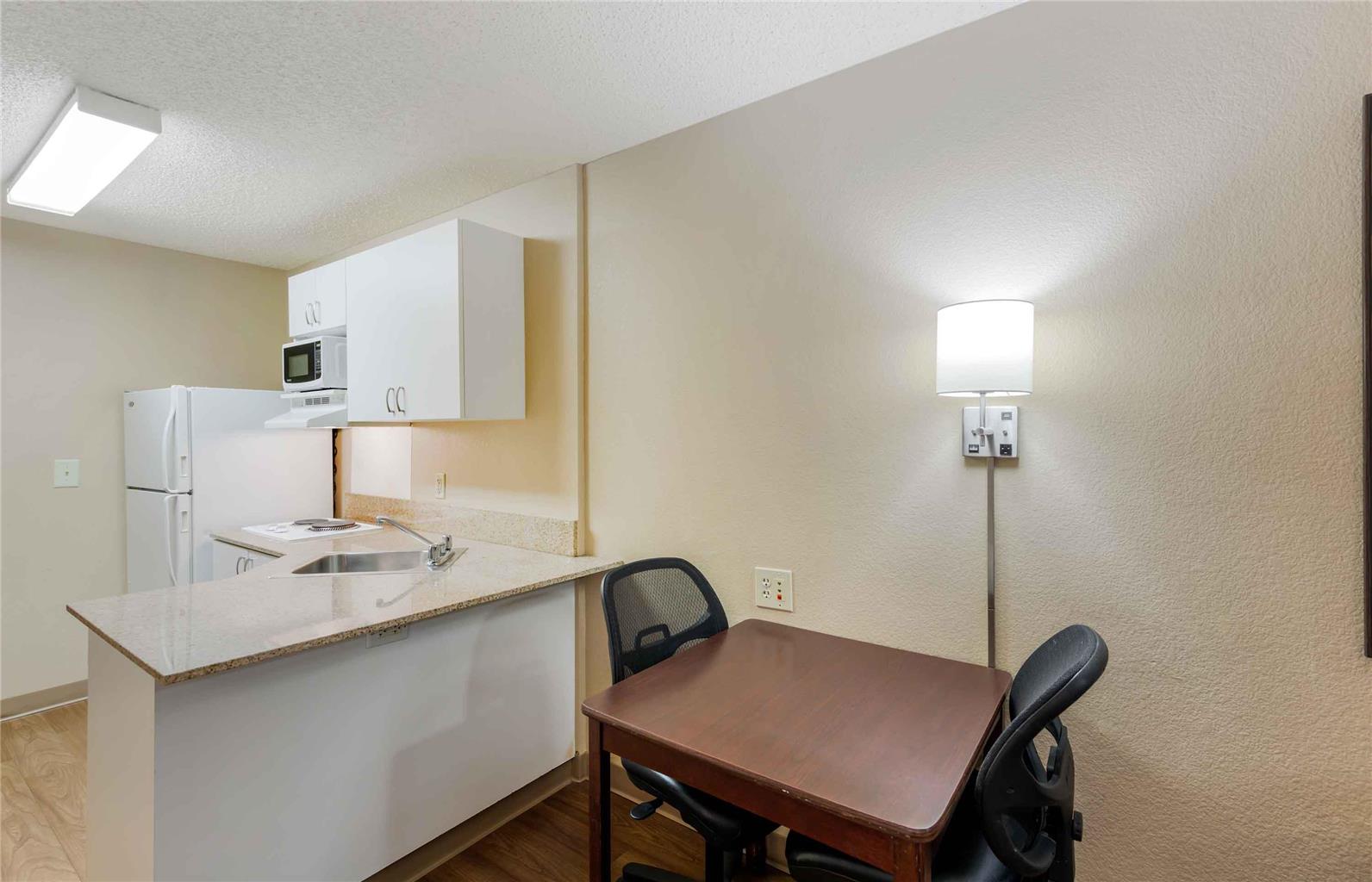 Extended Stay America Suites Los Angeles Simi Valley - photo 28