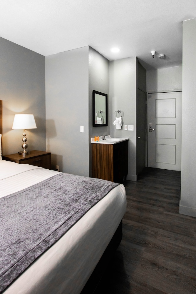 Urban Boutique Hotel - photo 30