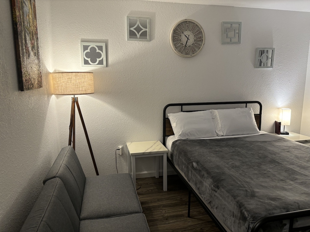 Brownsville Motel - photo 81