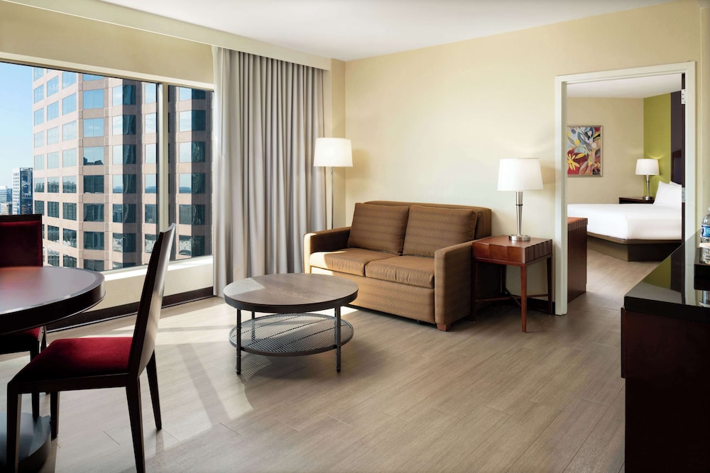 Hilton Charlotte Uptown - photo 26