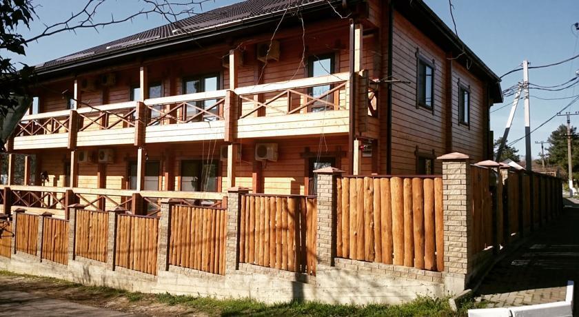 Mama Djan in Arkhipo-Osipovka, Russia