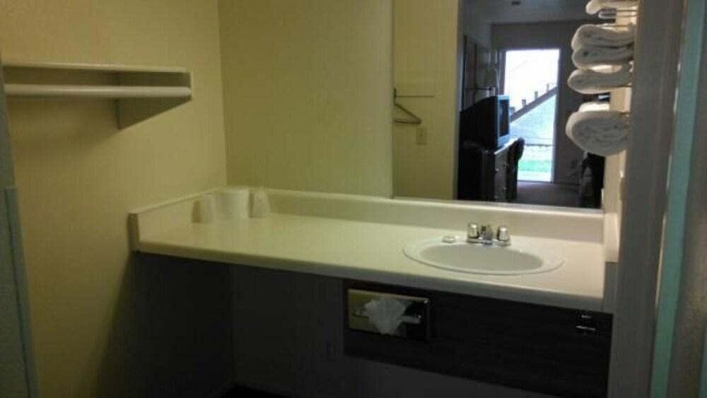 Lancaster Inn - photo 16