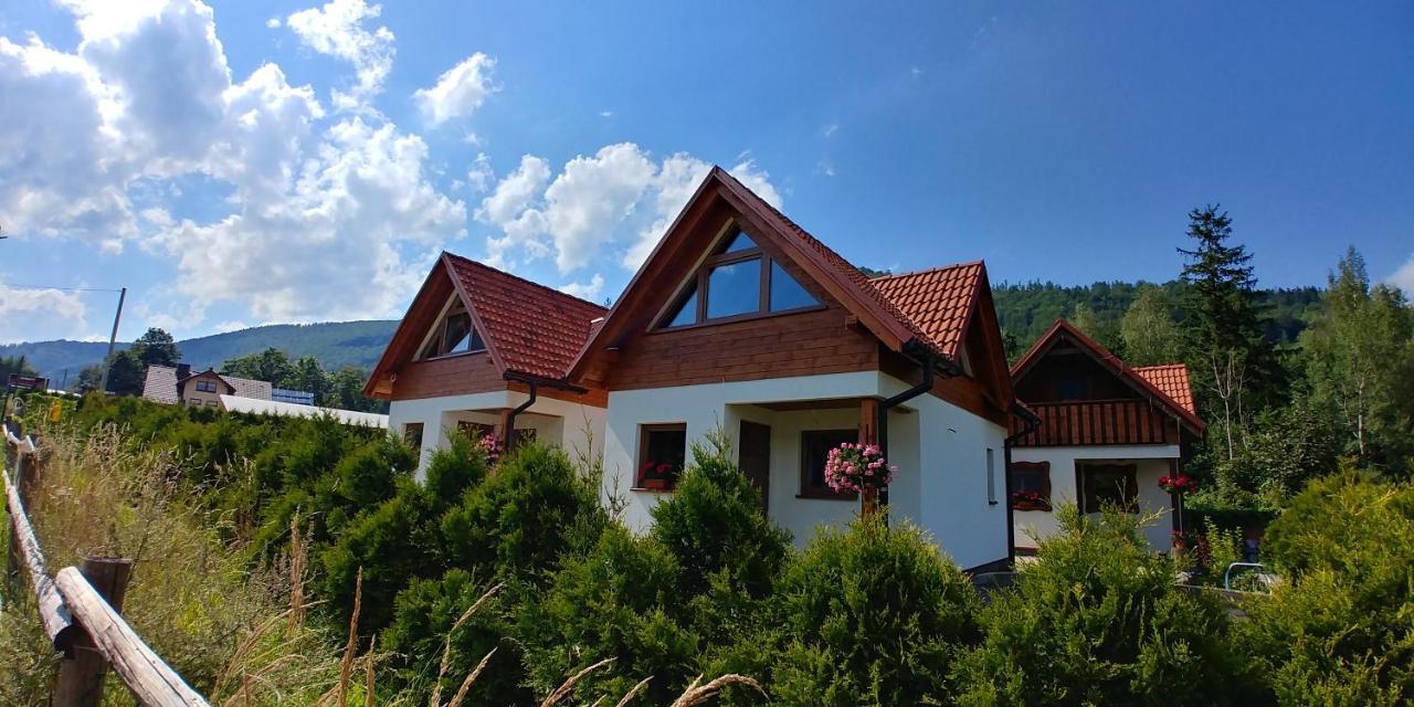 Maa Osada Domki Z Jacuzzi Przy Gondoli — Szczyrk