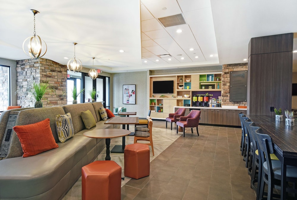 Home2 Suites by Hilton Beloit - photo 2