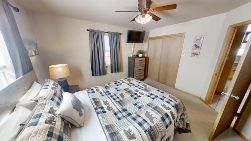 Karlin`s_ranch_house - photo 13