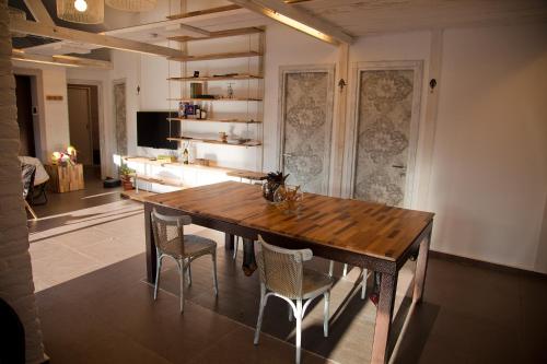 Nini's lofts Marjanishvili Square