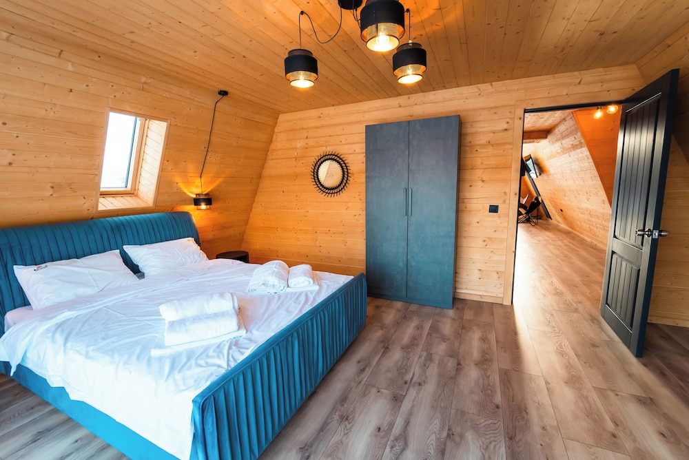 Vino Chalets Bran — Sohodol — photo 3