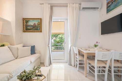 Quiet Escape Near Acropolis — 4-Star Luxury Hotel in Athens, Greece