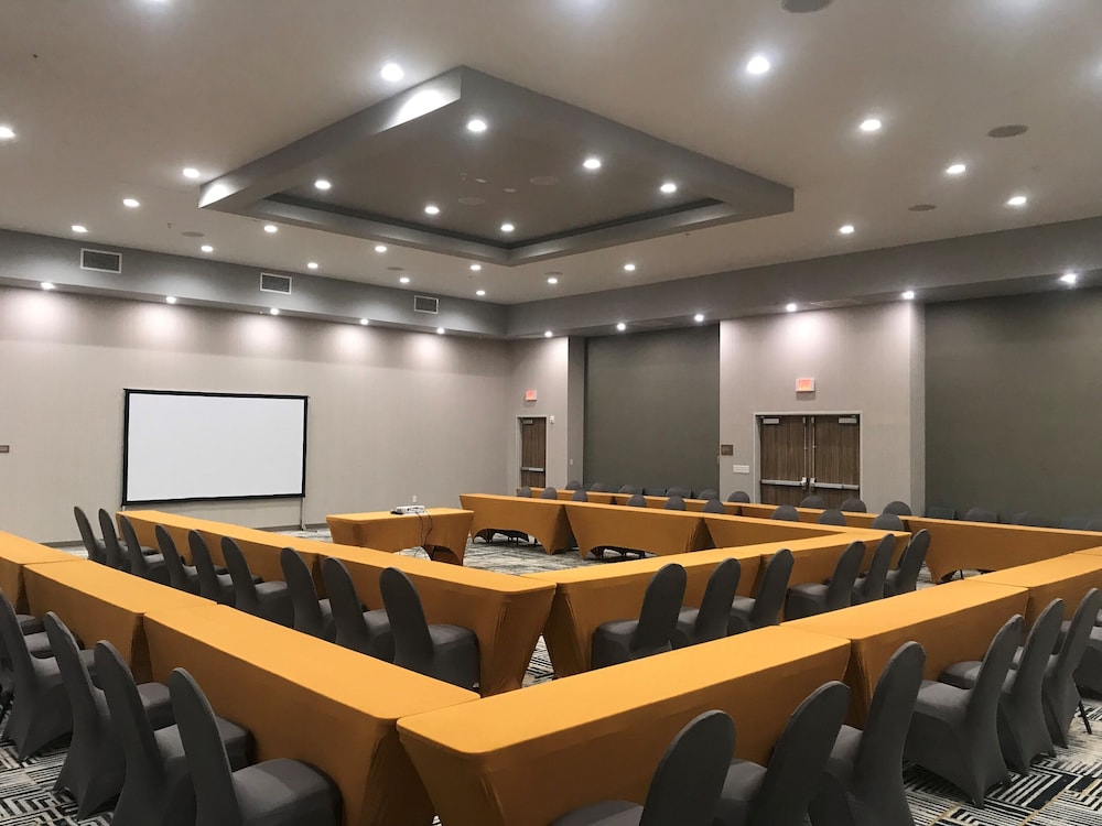 Wyndham Garden College Station - photo 30