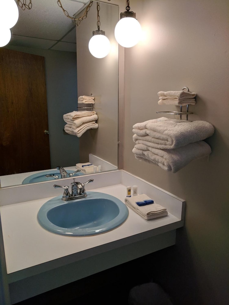 Attican Motel - photo 21