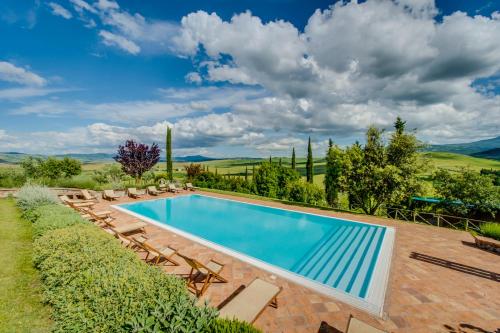 Agriturismo Poggio Istiano — 4-Star Luxury Hotel in Castiglione D'orcia, Italy