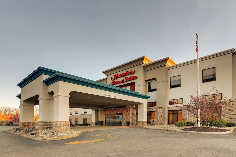 Hampton Inn & Suites St. Louis Edwardsville - photo 76