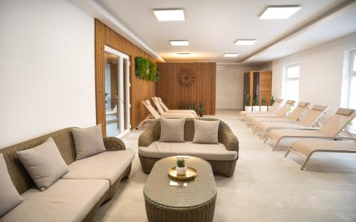 REMZ Apartments & Wellness — 4-Star Luxury Hotel in Dorog, Hungary