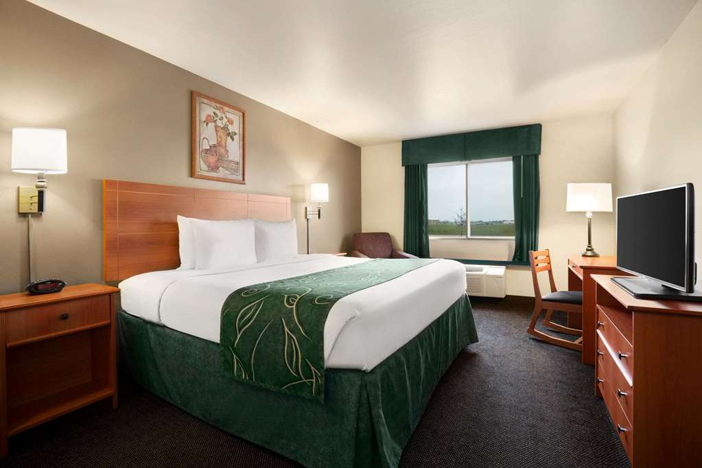 Baymont by Wyndham Fremont - photo 20