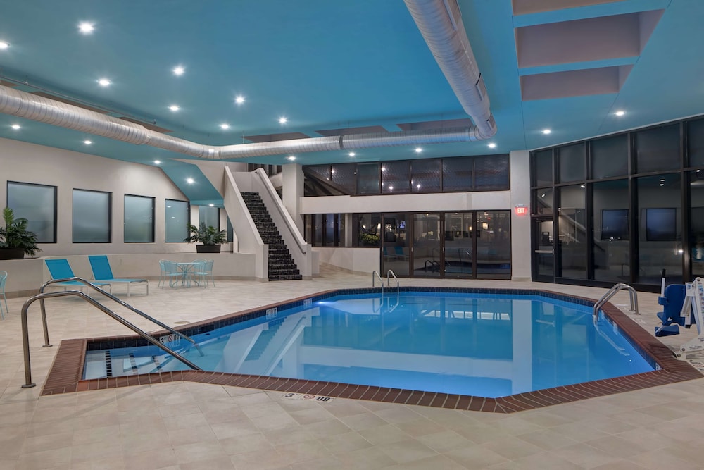Embassy Suites by Hilton Oklahoma City Northwest - photo 54