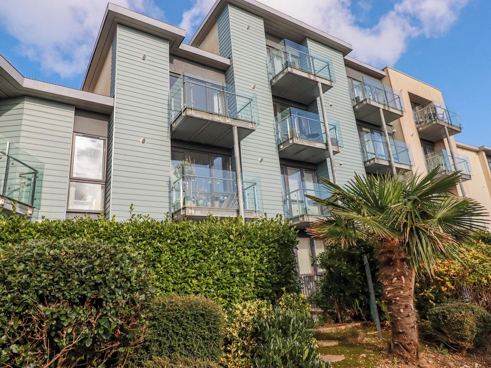 33 Tre Lowen — 4-Star Luxury Hotel in Newquay, United Kingdom