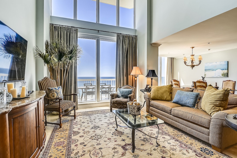 Silver Beach Towers 1905e 3 Bedroom Condo by RedAwning - featured photo
