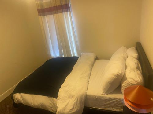 Dusk Till Dawn - carbon neutral hotel in Belfast