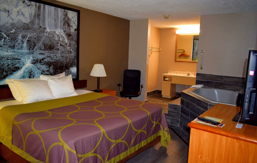Super 8 by Wyndham Fort Chiswell Wytheville Area - photo 11