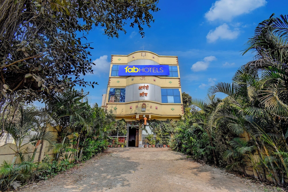 Via Anandi Inn — Rajgurunagar