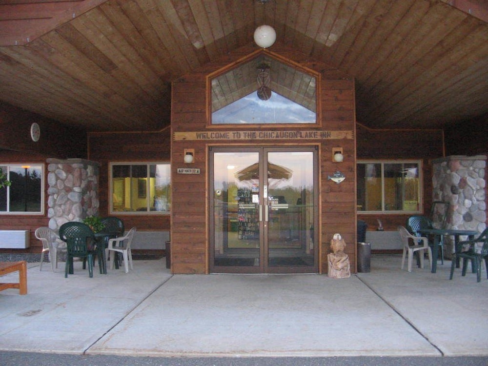 Chicaugon Lake Inn - photo 89