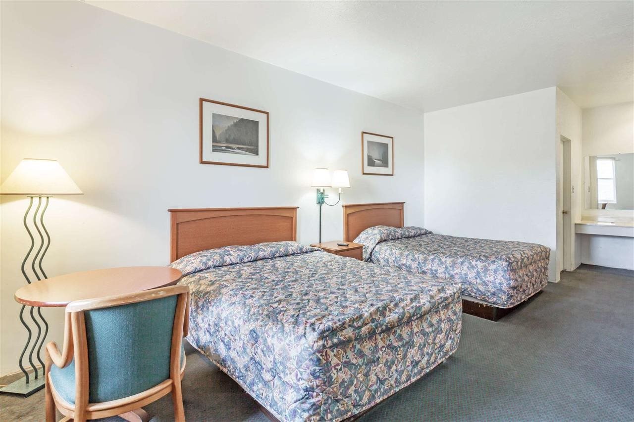 Americas Best Value Inn Wendover - photo 16