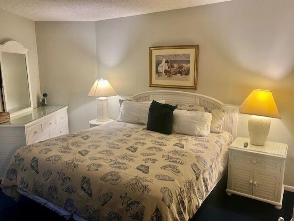 Royal Garden Resort 904 2 Bedroom Condo by RedAwning - photo 2