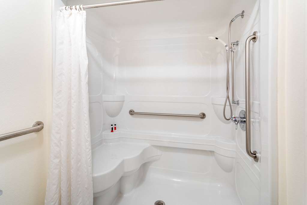 Inn at Lander Travelodge by Wyndham - photo 13