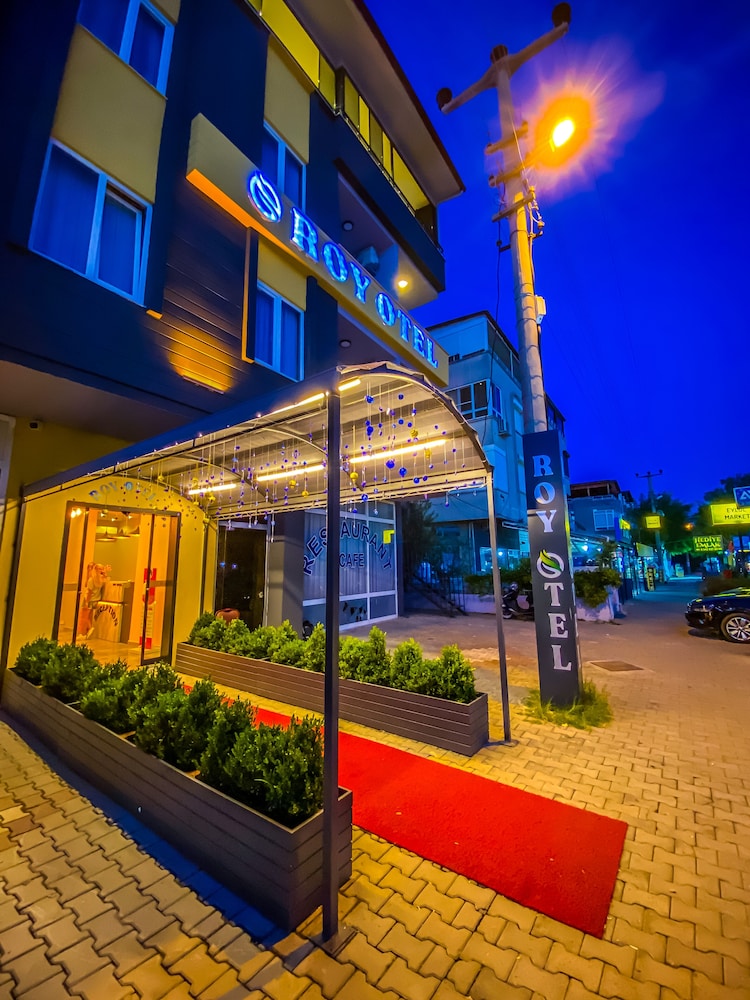 Roy Otel Akçay in Edremit, Turkey