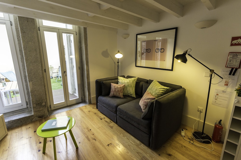 Guest H4U Bonjardim Garden — 4-Star Luxury Hotel in Porto, Portugal