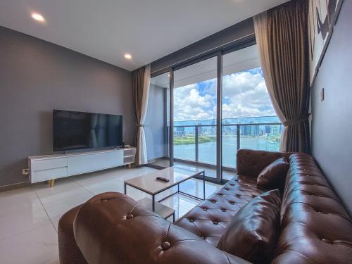 Zeus Living Cozy 3 Bedroom in Sunwah Pearl — 4-Star Luxury Hotel in Ho Chi Minh City, Vietnam