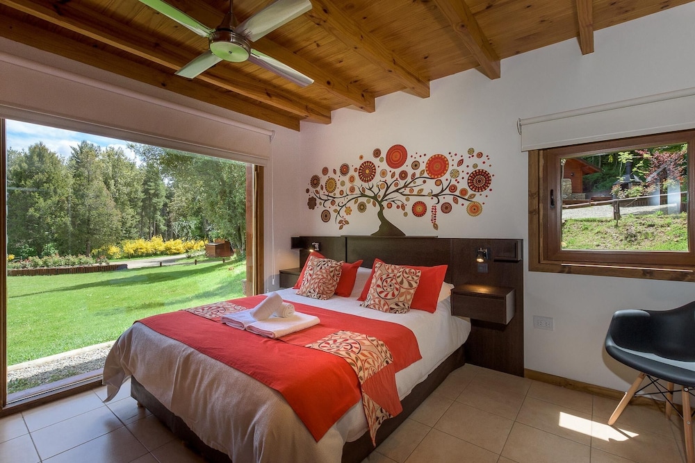 Solar Selvana Casas de montaña — 4-Star Luxury Hotel in Villa La Angostura, Argentina