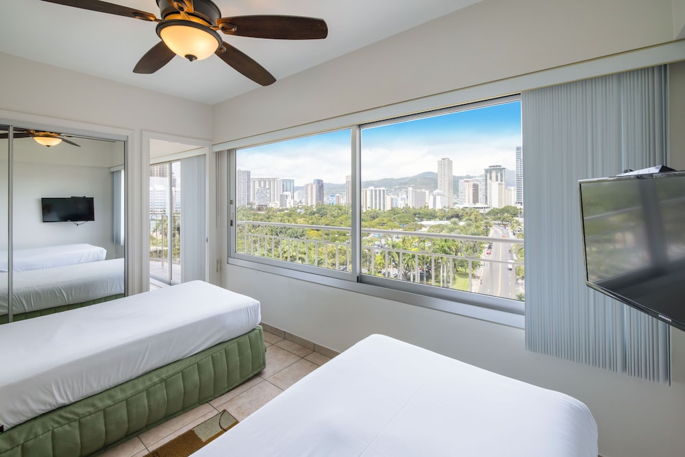 Waikiki Shore By Outrigger - photo 12