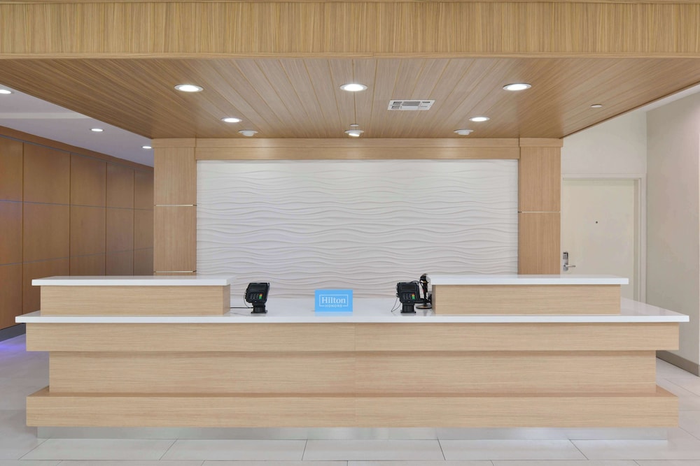 Hilton Garden Inn Denton - photo 5