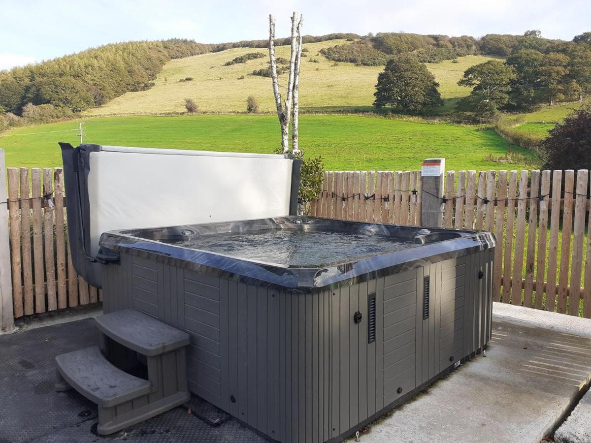 Tyllwyd Farmhouse — 4-Star Luxury Hotel in Aberystwyth, United Kingdom