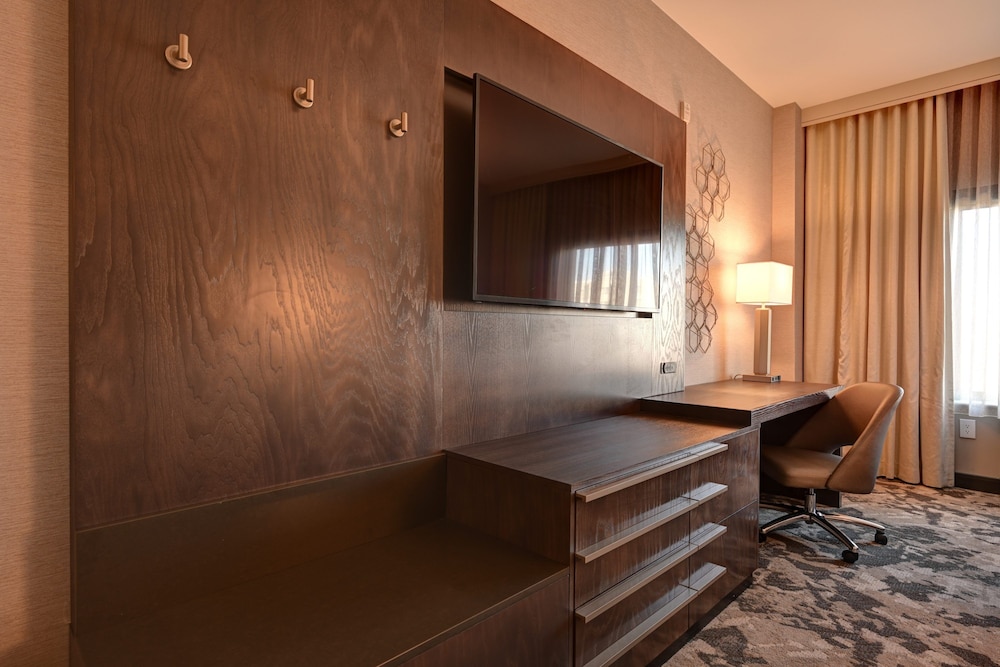 DoubleTree by Hilton Denver International Airport - photo 11